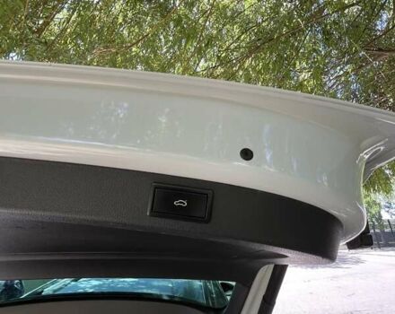 Белый Шкода Kodiaq, объемом двигателя 1.98 л и пробегом 140 тыс. км за 28700 $, фото 50 на Automoto.ua