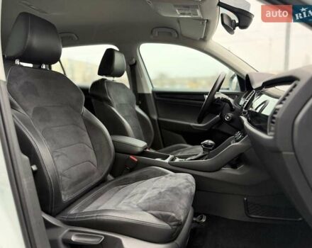 Белый Шкода Kodiaq, объемом двигателя 1.97 л и пробегом 174 тыс. км за 24100 $, фото 17 на Automoto.ua