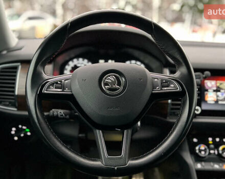 Белый Шкода Kodiaq, объемом двигателя 1.97 л и пробегом 147 тыс. км за 26900 $, фото 10 на Automoto.ua
