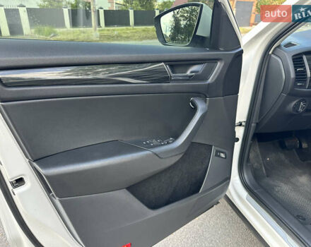 Білий Шкода Kodiaq, об'ємом двигуна 1.97 л та пробігом 187 тис. км за 24999 $, фото 38 на Automoto.ua
