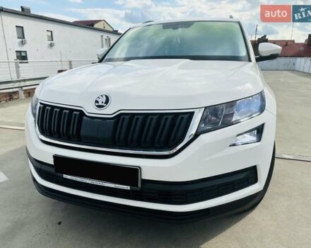 Белый Шкода Kodiaq, объемом двигателя 1.98 л и пробегом 250 тыс. км за 19500 $, фото 1 на Automoto.ua