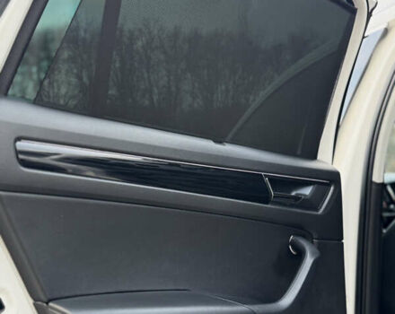 Белый Шкода Kodiaq, объемом двигателя 1.97 л и пробегом 184 тыс. км за 25900 $, фото 34 на Automoto.ua