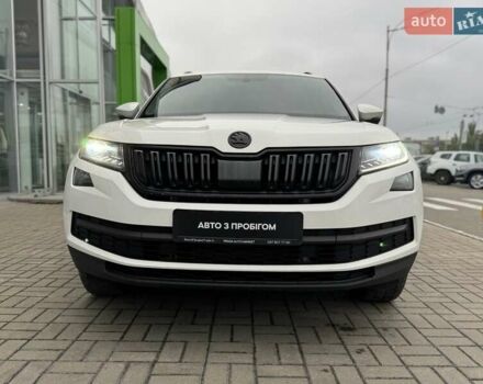 Шкода Kodiaq 2017 в Киеве на Automoto.ua Белый Шкода Kodiaq, объемом двигателя 1.98 л и пробегом 213 тыс. км за 19950 $, фото 9 на Automoto.ua