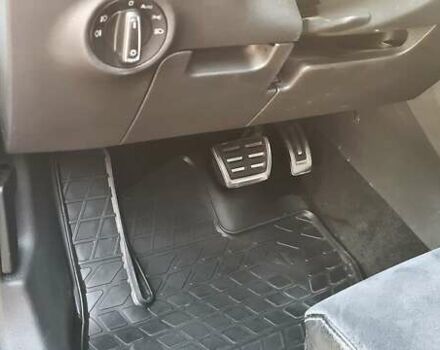 Белый Шкода Kodiaq, объемом двигателя 1.97 л и пробегом 125 тыс. км за 29000 $, фото 17 на Automoto.ua