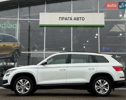 Белый Шкода Kodiaq, объемом двигателя 1.97 л и пробегом 174 тыс. км за 24100 $, фото 1 на Automoto.ua