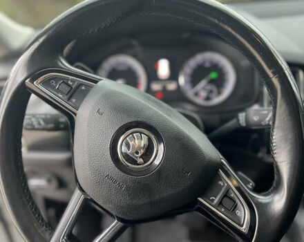 Белый Шкода Kodiaq, объемом двигателя 1.97 л и пробегом 101 тыс. км за 27000 $, фото 5 на Automoto.ua