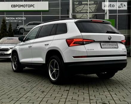 Білий Шкода Kodiaq, об'ємом двигуна 1.97 л та пробігом 152 тис. км за 26500 $, фото 3 на Automoto.ua