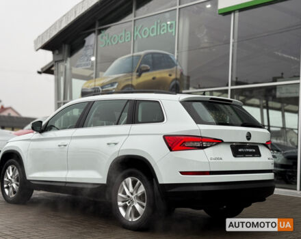 Белый Шкода Kodiaq, объемом двигателя 2 л и пробегом 174 тыс. км за 24100 $, фото 3 на Automoto.ua