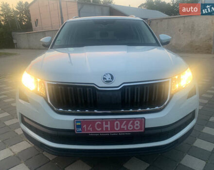 Белый Шкода Kodiaq, объемом двигателя 2 л и пробегом 244 тыс. км за 22800 $, фото 12 на Automoto.ua