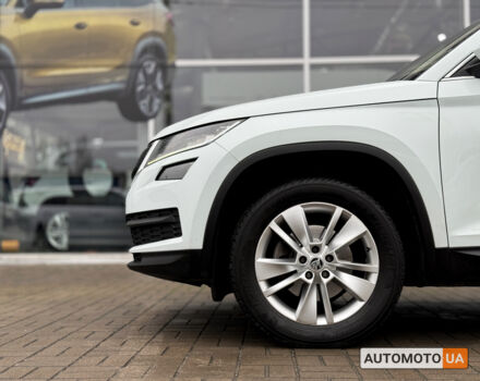 Белый Шкода Kodiaq, объемом двигателя 2 л и пробегом 174 тыс. км за 24100 $, фото 10 на Automoto.ua