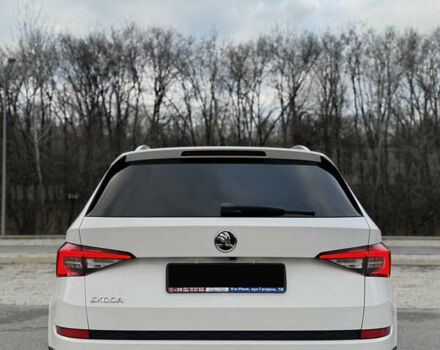 Белый Шкода Kodiaq, объемом двигателя 1.97 л и пробегом 184 тыс. км за 25900 $, фото 15 на Automoto.ua
