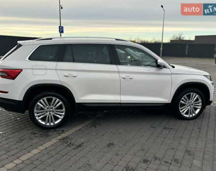 Білий Шкода Kodiaq, об'ємом двигуна 2 л та пробігом 248 тис. км за 21499 $, фото 4 на Automoto.ua
