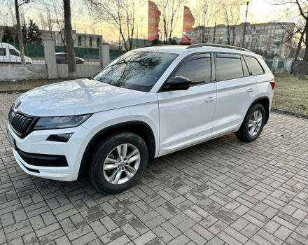 Білий Шкода Kodiaq, об'ємом двигуна 2 л та пробігом 173 тис. км за 26300 $, фото 2 на Automoto.ua