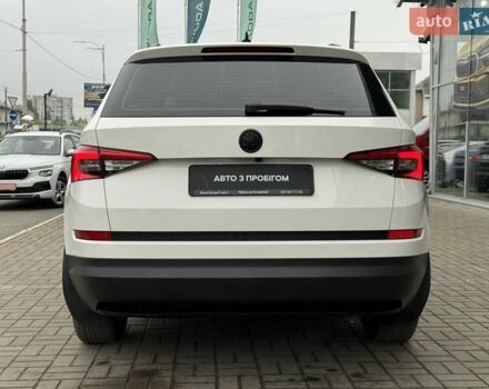 Шкода Kodiaq 2017 в Киеве на Automoto.ua Белый Шкода Kodiaq, объемом двигателя 1.98 л и пробегом 213 тыс. км за 19950 $, фото 5 на Automoto.ua