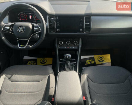 Белый Шкода Kodiaq, объемом двигателя 1.97 л и пробегом 310 тыс. км за 25500 $, фото 9 на Automoto.ua