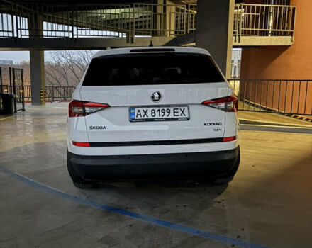 Белый Шкода Kodiaq, объемом двигателя 1.97 л и пробегом 198 тыс. км за 27000 $, фото 3 на Automoto.ua