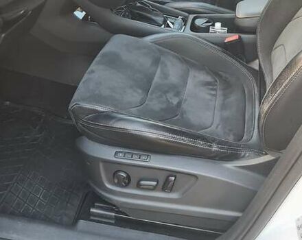 Белый Шкода Kodiaq, объемом двигателя 1.97 л и пробегом 125 тыс. км за 29000 $, фото 12 на Automoto.ua