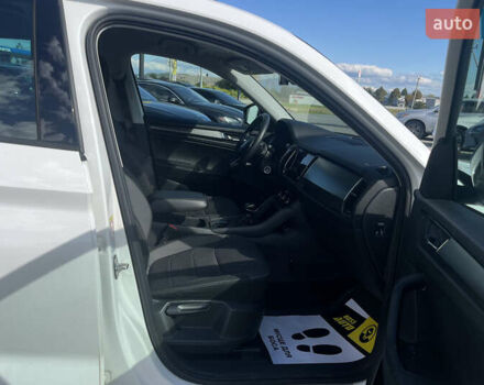 Белый Шкода Kodiaq, объемом двигателя 1.97 л и пробегом 310 тыс. км за 25500 $, фото 12 на Automoto.ua
