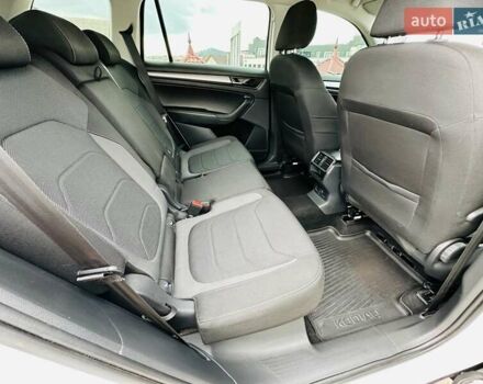 Белый Шкода Kodiaq, объемом двигателя 1.98 л и пробегом 250 тыс. км за 19500 $, фото 15 на Automoto.ua