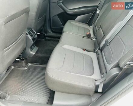Белый Шкода Kodiaq, объемом двигателя 1.98 л и пробегом 250 тыс. км за 19500 $, фото 13 на Automoto.ua