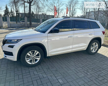 Білий Шкода Kodiaq, об'ємом двигуна 2 л та пробігом 173 тис. км за 26300 $, фото 8 на Automoto.ua