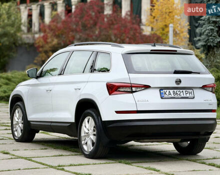 Білий Шкода Kodiaq, об'ємом двигуна 1.98 л та пробігом 125 тис. км за 23800 $, фото 9 на Automoto.ua