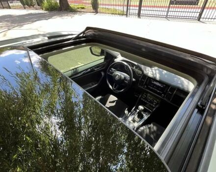 Белый Шкода Kodiaq, объемом двигателя 1.98 л и пробегом 140 тыс. км за 28700 $, фото 65 на Automoto.ua