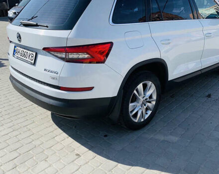 Белый Шкода Kodiaq, объемом двигателя 2 л и пробегом 88 тыс. км за 28500 $, фото 11 на Automoto.ua