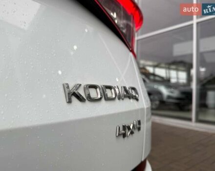 Белый Шкода Kodiaq, объемом двигателя 1.97 л и пробегом 174 тыс. км за 24100 $, фото 7 на Automoto.ua