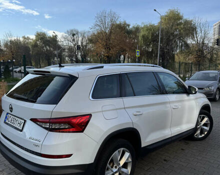 Белый Шкода Kodiaq, объемом двигателя 1.97 л и пробегом 296 тыс. км за 26500 $, фото 6 на Automoto.ua