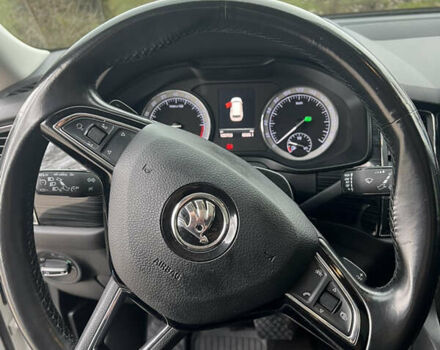 Белый Шкода Kodiaq, объемом двигателя 1.97 л и пробегом 101 тыс. км за 27000 $, фото 7 на Automoto.ua