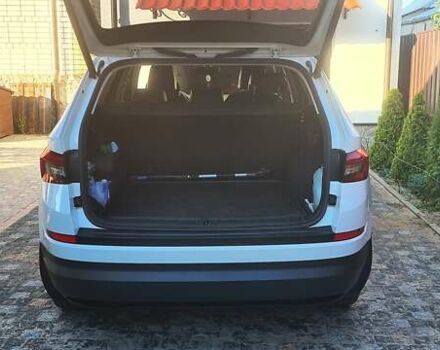 Белый Шкода Kodiaq, объемом двигателя 1.97 л и пробегом 125 тыс. км за 29000 $, фото 2 на Automoto.ua