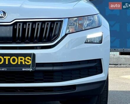 Белый Шкода Kodiaq, объемом двигателя 1.98 л и пробегом 123 тыс. км за 25500 $, фото 7 на Automoto.ua