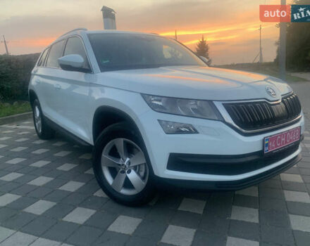 Белый Шкода Kodiaq, объемом двигателя 2 л и пробегом 244 тыс. км за 22800 $, фото 2 на Automoto.ua