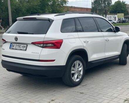 Белый Шкода Kodiaq, объемом двигателя 2 л и пробегом 260 тыс. км за 20000 $, фото 2 на Automoto.ua