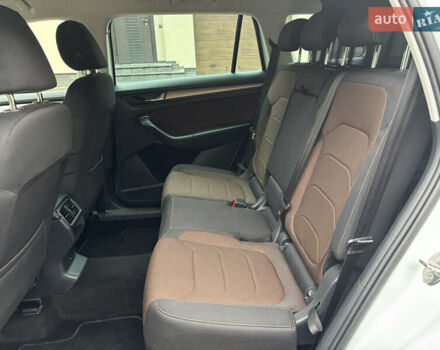 Білий Шкода Kodiaq, об'ємом двигуна 2 л та пробігом 240 тис. км за 21950 $, фото 16 на Automoto.ua
