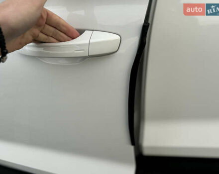 Білий Шкода Kodiaq, об'ємом двигуна 2 л та пробігом 248 тис. км за 21499 $, фото 18 на Automoto.ua