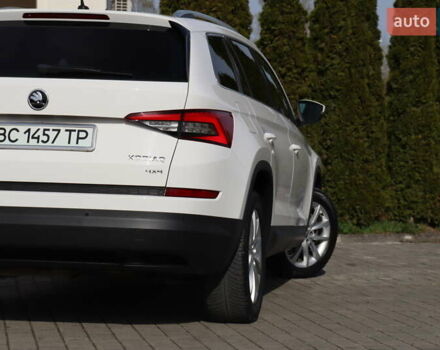 Белый Шкода Kodiaq, объемом двигателя 2 л и пробегом 228 тыс. км за 26200 $, фото 6 на Automoto.ua
