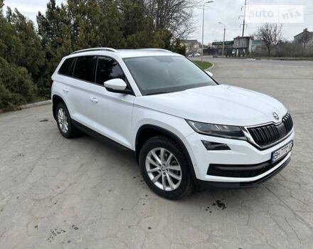 Белый Шкода Kodiaq, объемом двигателя 1.97 л и пробегом 136 тыс. км за 31000 $, фото 2 на Automoto.ua