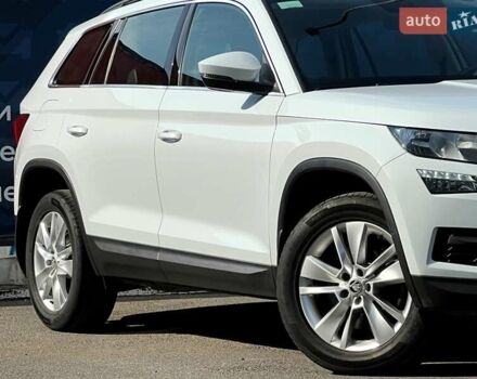 Белый Шкода Kodiaq, объемом двигателя 1.98 л и пробегом 123 тыс. км за 25500 $, фото 8 на Automoto.ua
