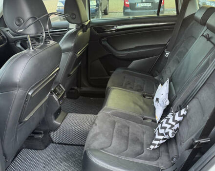 Белый Шкода Kodiaq, объемом двигателя 1.97 л и пробегом 296 тыс. км за 26500 $, фото 13 на Automoto.ua