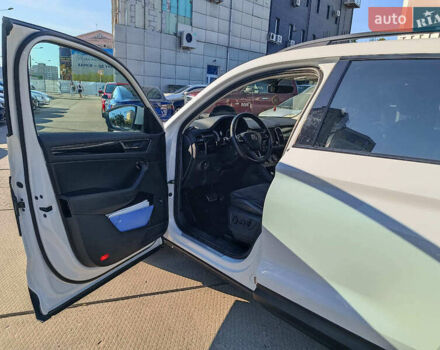Білий Шкода Kodiaq, об'ємом двигуна 2 л та пробігом 125 тис. км за 29790 $, фото 17 на Automoto.ua