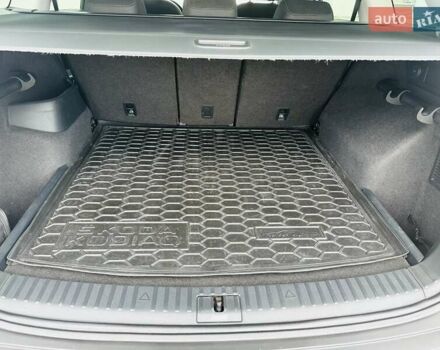 Белый Шкода Kodiaq, объемом двигателя 1.98 л и пробегом 250 тыс. км за 19500 $, фото 17 на Automoto.ua