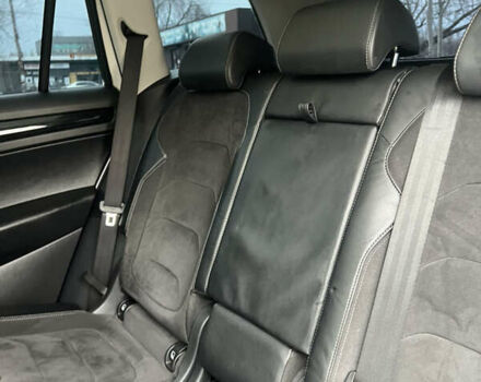 Белый Шкода Kodiaq, объемом двигателя 1.97 л и пробегом 101 тыс. км за 27000 $, фото 16 на Automoto.ua