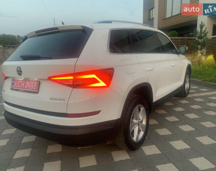 Белый Шкода Kodiaq, объемом двигателя 2 л и пробегом 244 тыс. км за 22800 $, фото 14 на Automoto.ua