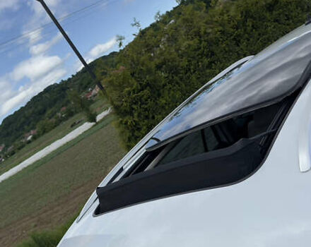 Белый Шкода Kodiaq, объемом двигателя 1.97 л и пробегом 205 тыс. км за 25999 $, фото 2 на Automoto.ua