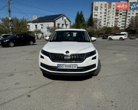 Білий Шкода Kodiaq, об'ємом двигуна 1.97 л та пробігом 65 тис. км за 31000 $, фото 5 на Automoto.ua