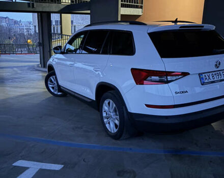 Белый Шкода Kodiaq, объемом двигателя 1.97 л и пробегом 198 тыс. км за 27000 $, фото 2 на Automoto.ua