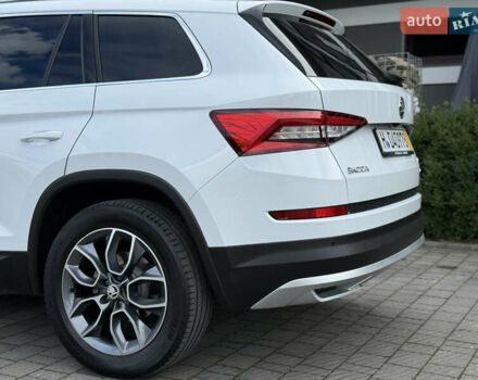 Белый Шкода Kodiaq, объемом двигателя 1.97 л и пробегом 230 тыс. км за 26999 $, фото 28 на Automoto.ua
