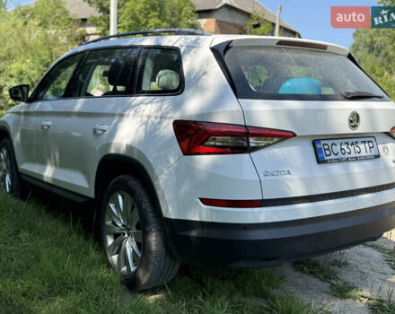 Білий Шкода Kodiaq, об'ємом двигуна 1.4 л та пробігом 78 тис. км за 19499 $, фото 4 на Automoto.ua